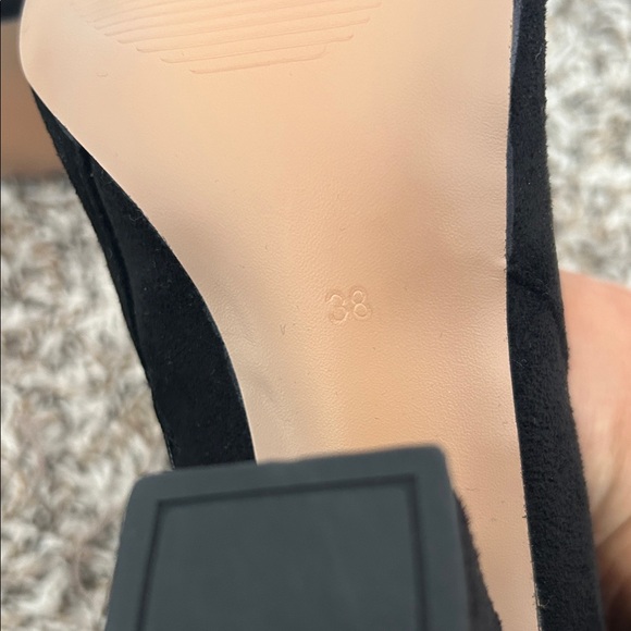 Elegant Black Suede Ankle Boots - Picture 10 of 11